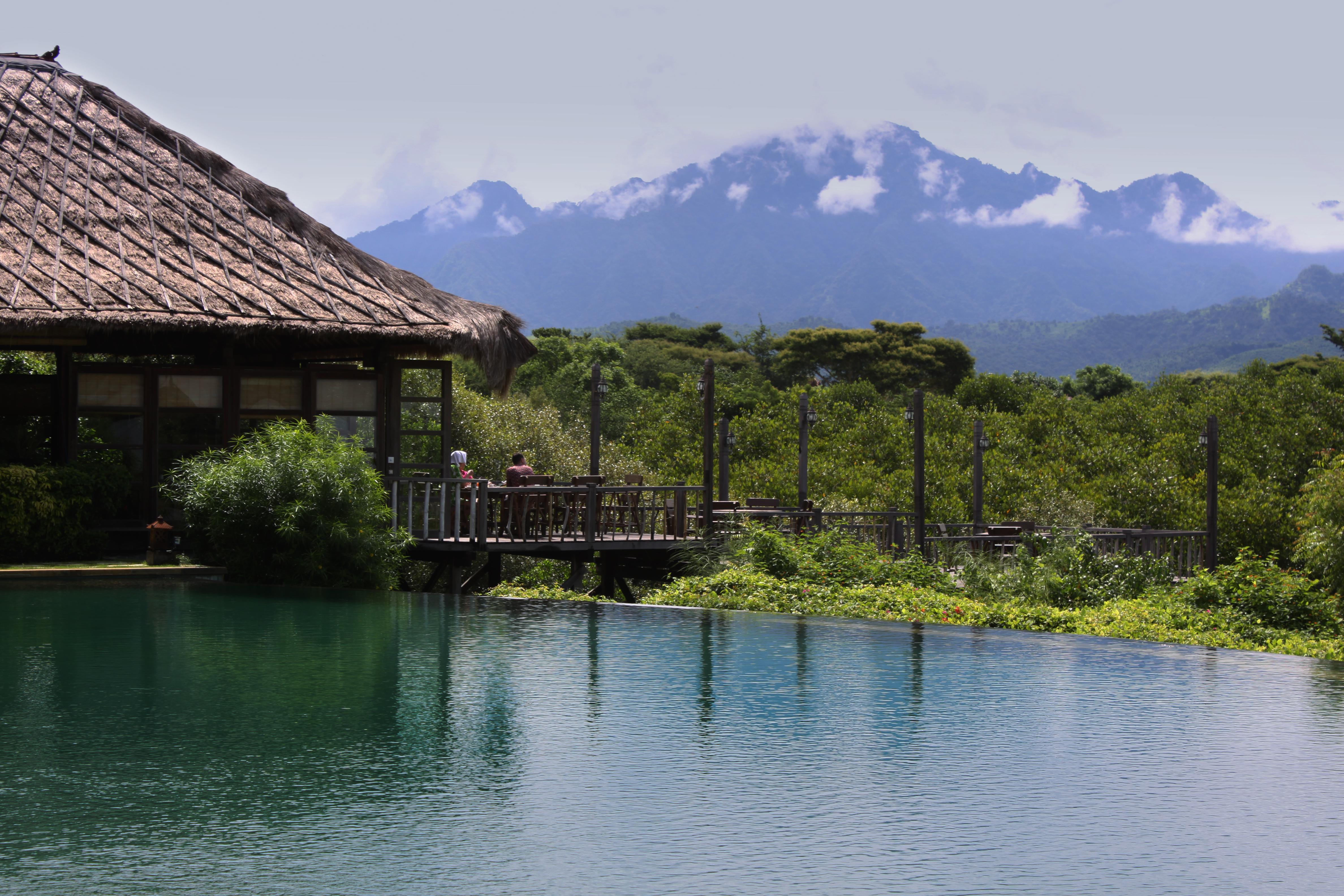 Naya Gawana Resort & Spa Banyuwedang Exterior photo